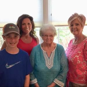 Meet your Posher, Jennifer